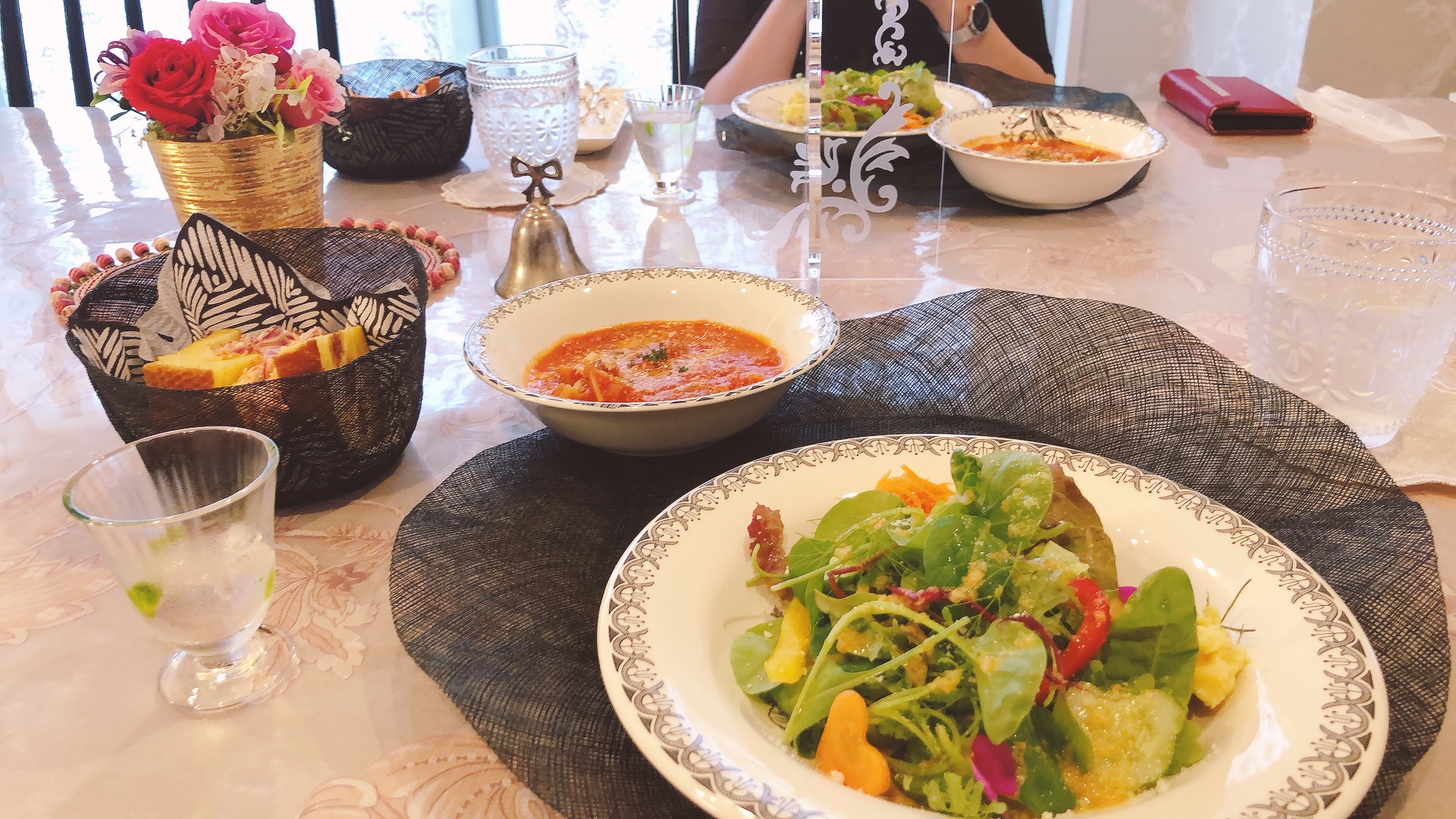 徳島カフェ 紅茶のおいしいおしゃれなカフェ Tea Room しぁんくれーる 大人のアフタヌーンティー Usanet ウサネット